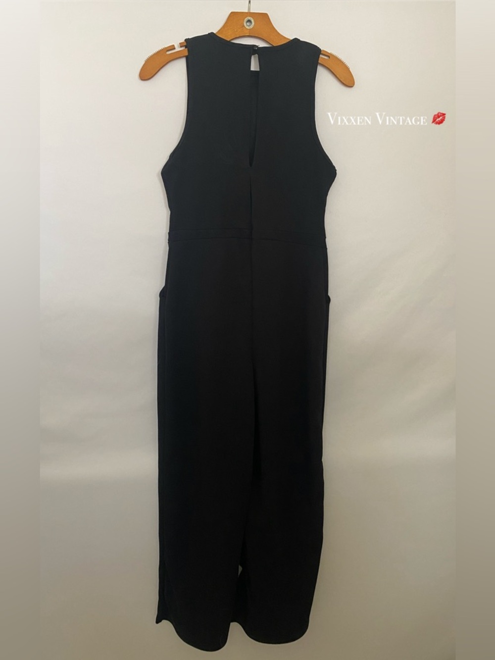 BOOHOO SLEEVELESS WIDE LEG TAILORED JUMPSUIT IN BLACK - Picture 4 of 5
